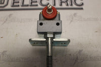 CUTLER HAMMER 10316H1300A LIMIT SWITCH WITH REMOTE HEAD OPERATOR