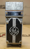 GENERAL ELECTRIC CR9440D2CD LIMIT SWITCH SWITCH WITH PUSH ROD